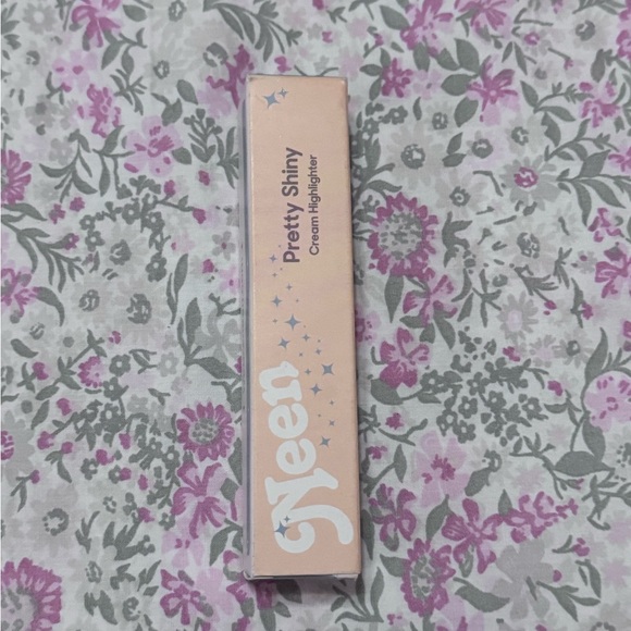 💜Brighting/Highlighting Under-eye💛 - Picture 6 of 7